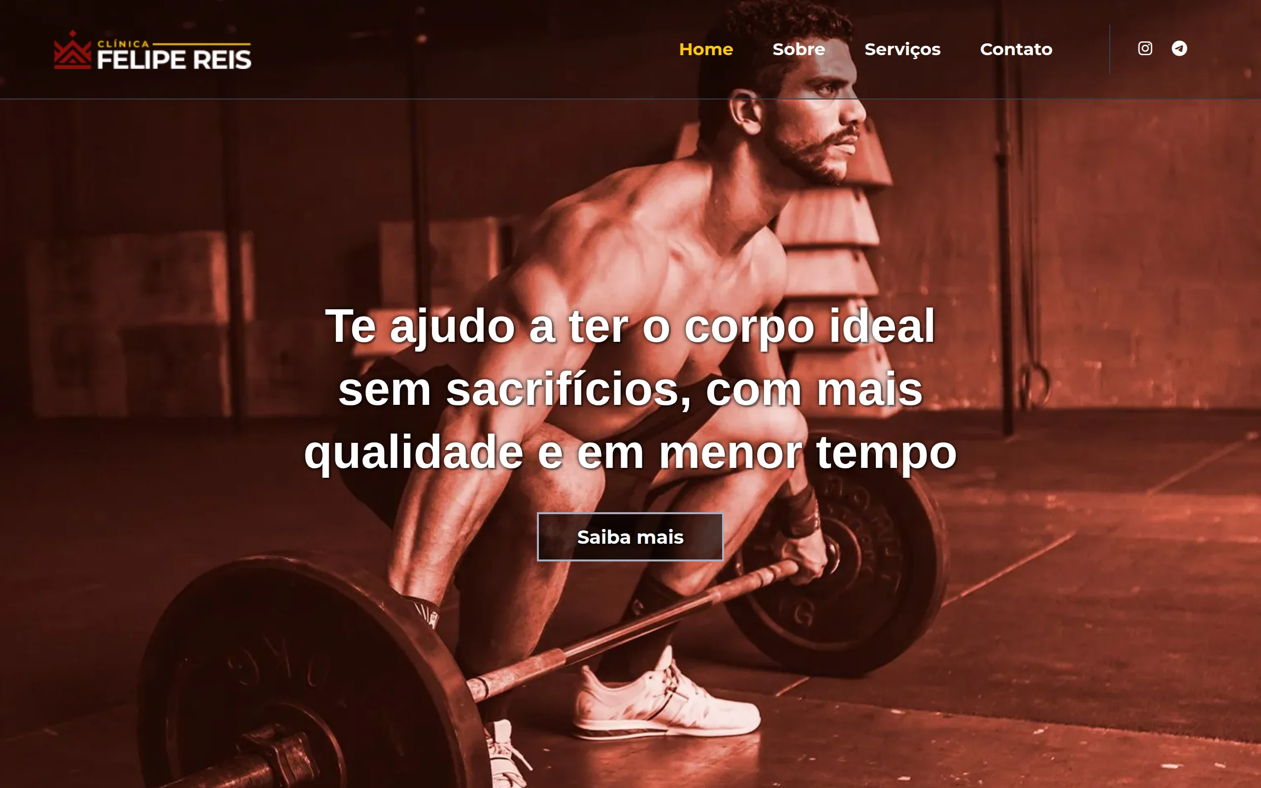 Página inicial da Clínica Felipe Reis com a chamada principal sobre foto de treino